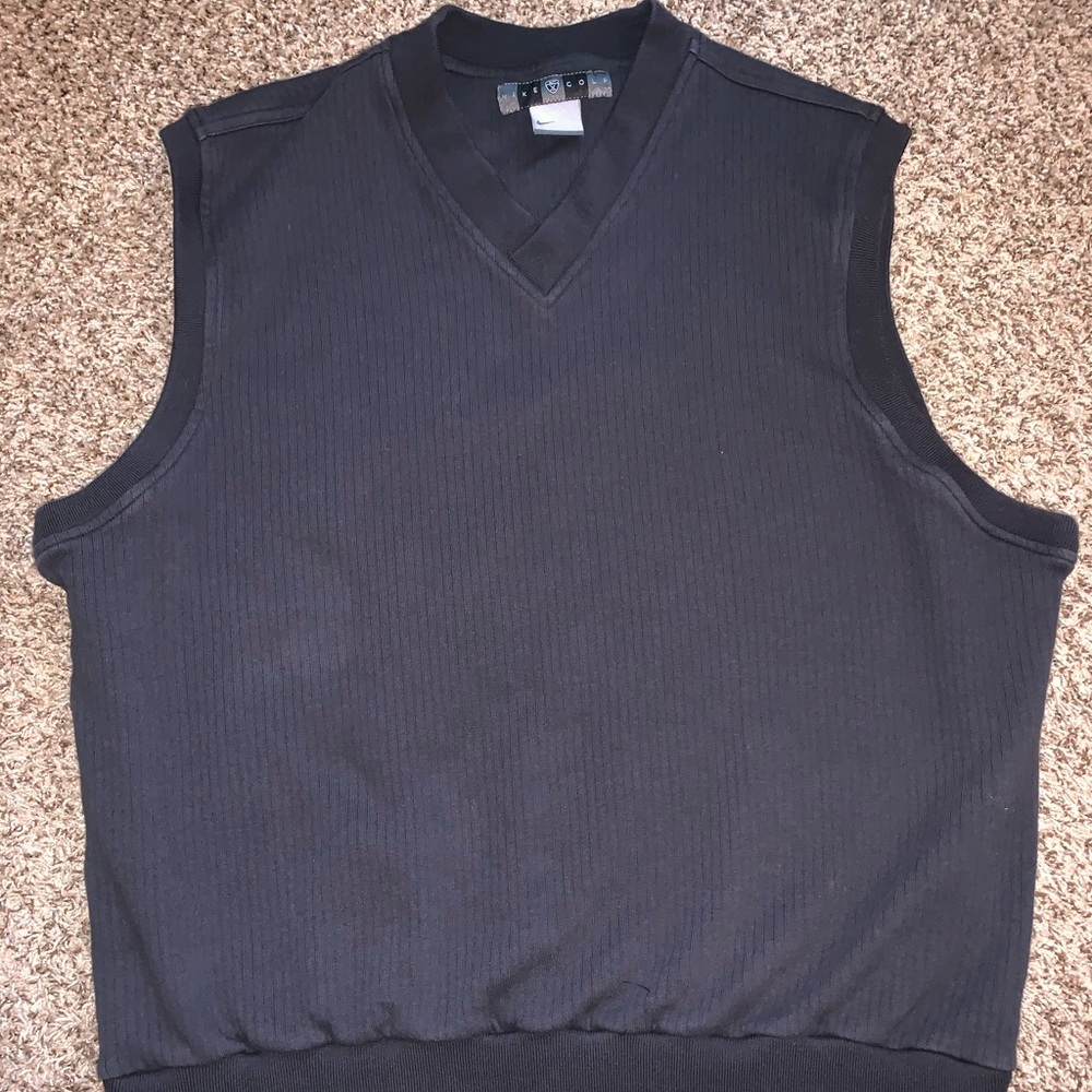 All black Nike golf vest